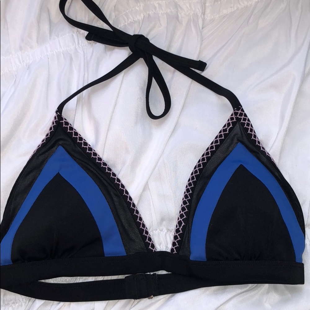 Halter bikini top